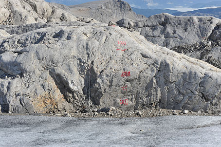 Schladminger Gletscher Messstein 2011.  ANISA