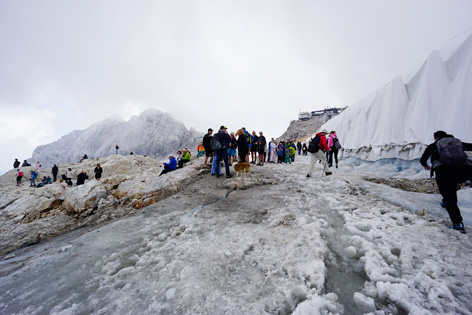 Schladminger und Hallstätter Gletscher 2025. Gletscherzustandsbericht, Gletscherbericht. ANISA, Verein für alpine Forschung. 
